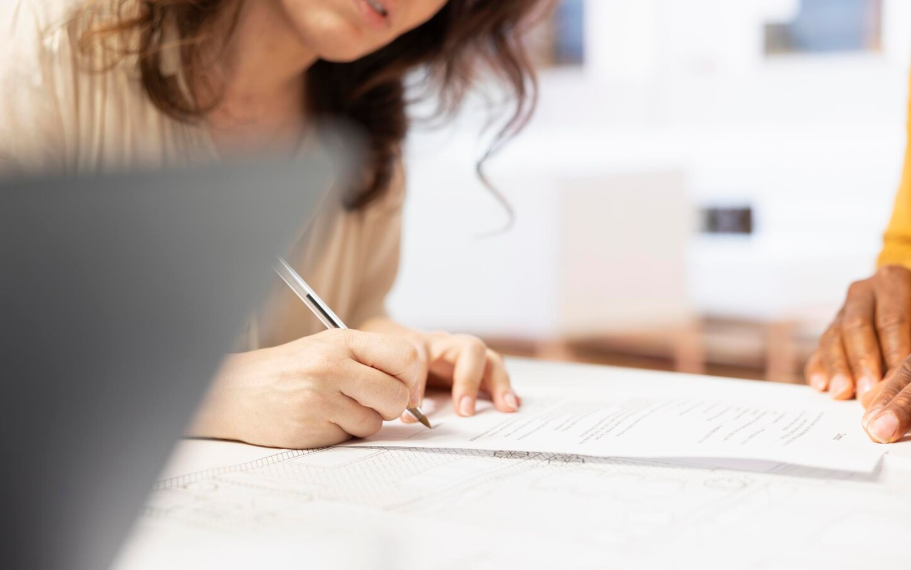 📢 考統測別穿這件！「高職界建中」校方認證：穿了會被偷抄？🤣