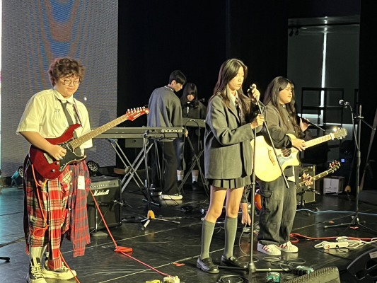 不只是當歌手！從樂團到音樂祭 醒吾流音創作系曝真實養成路